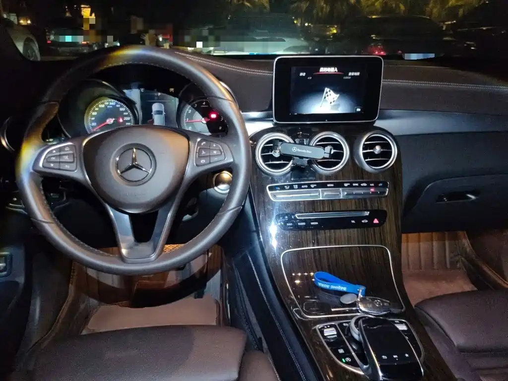 Mercedes-Benz GLC — миниатюра 10