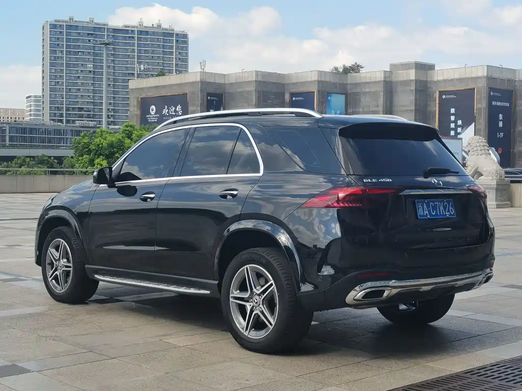 Mercedes-Benz GLE (Import) — миниатюра 9