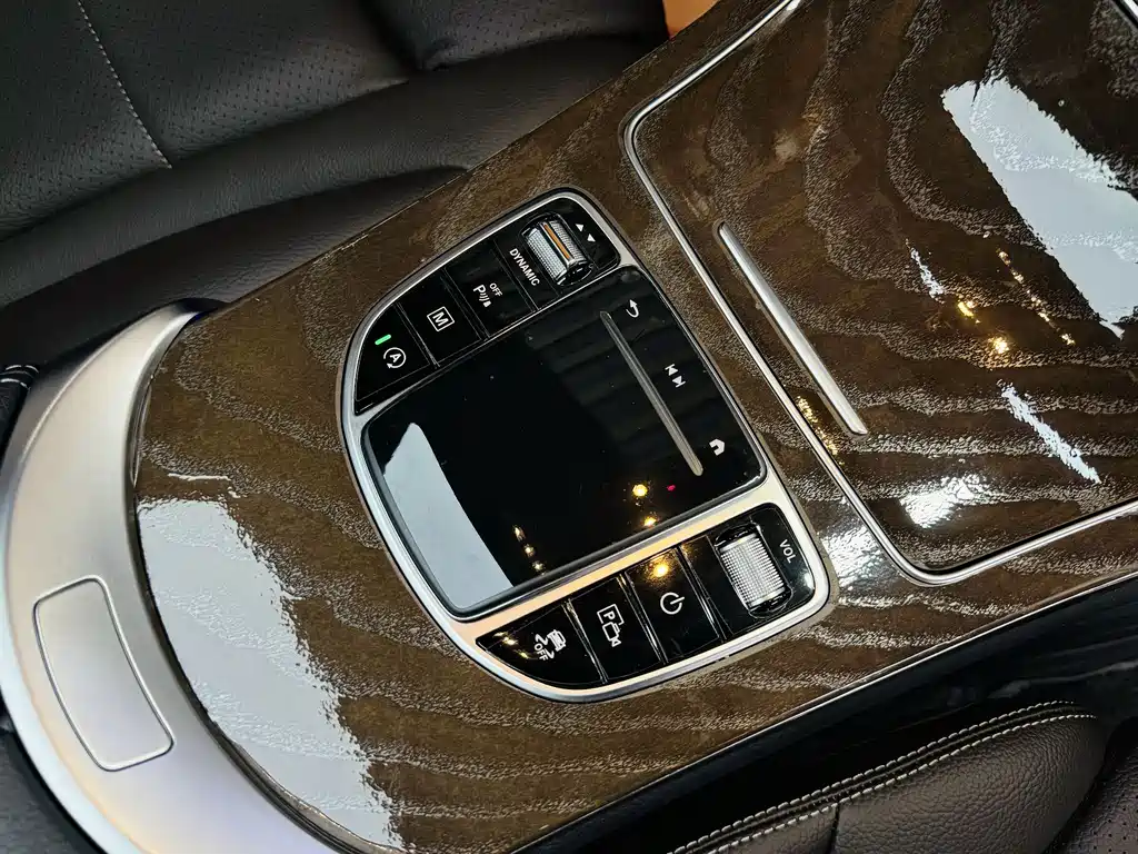 Mercedes-Benz GLC 2022 GLC 260 L 4MATIC Luxury