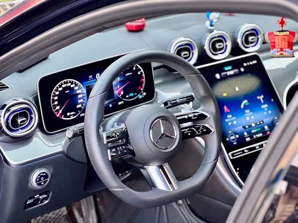 Mercedes-Benz C-Class — миниатюра 4