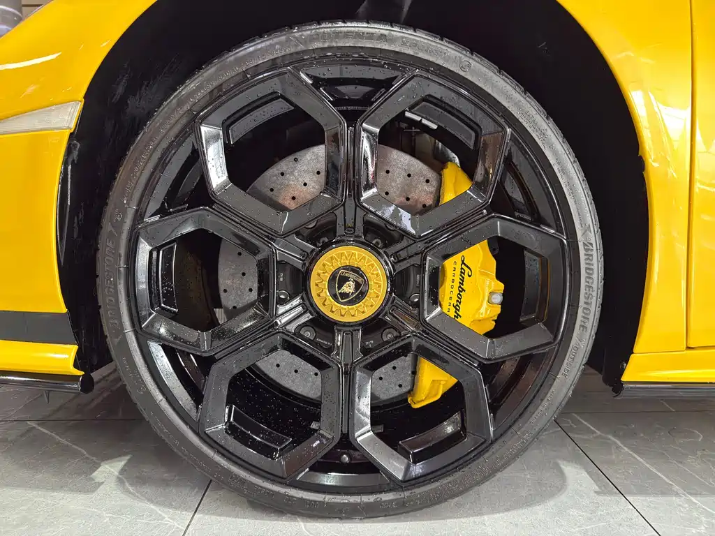 Lamborghini Huracán — миниатюра 10