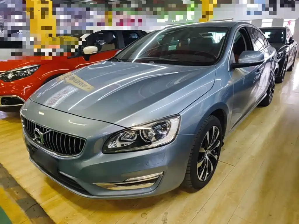 Volvo S60 — миниатюра 2
