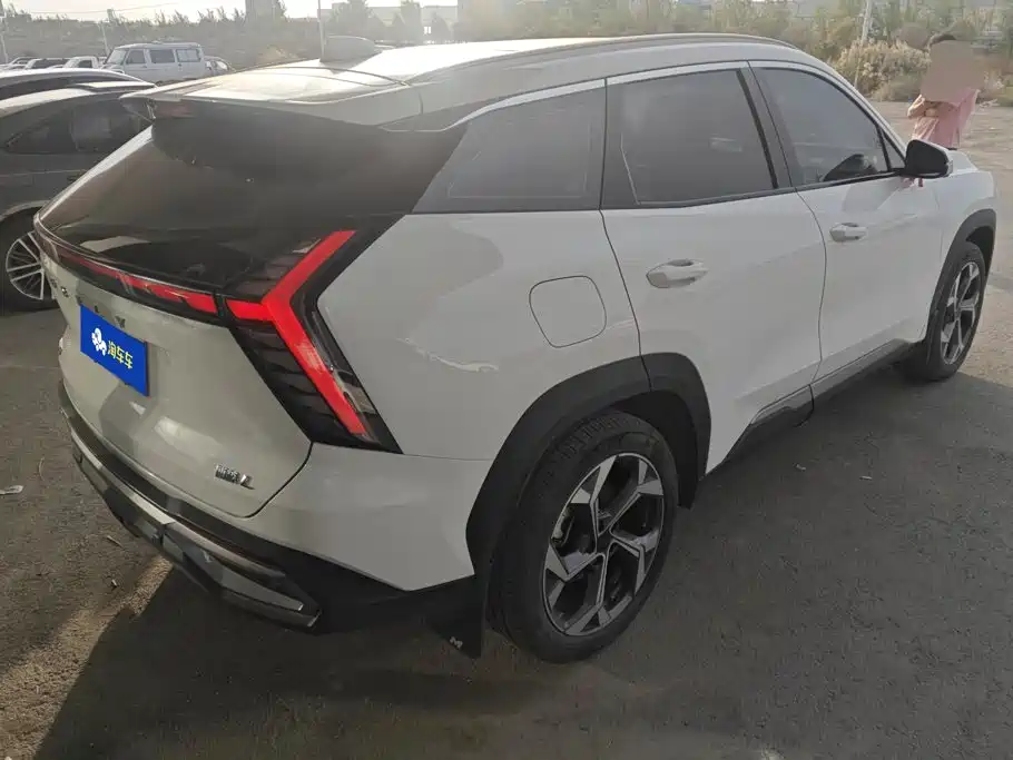 Geely Boyue L — миниатюра 3