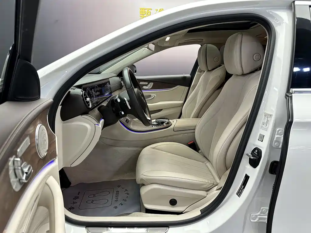 Mercedes-Benz E-Class — миниатюра 5