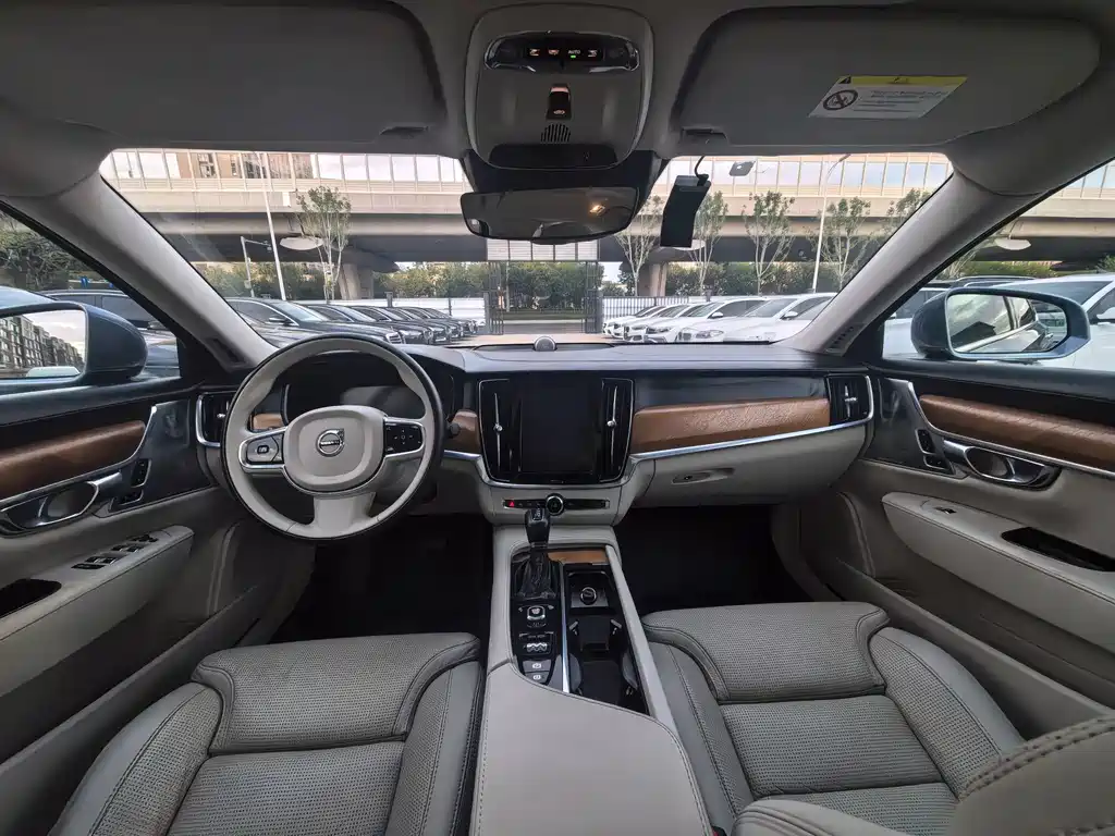 Volvo S90 — миниатюра 10