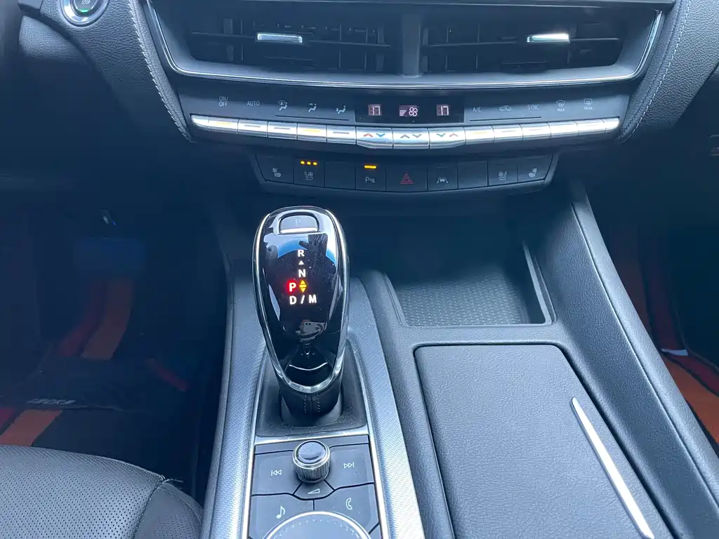 Cadillac CT5 — миниатюра 12