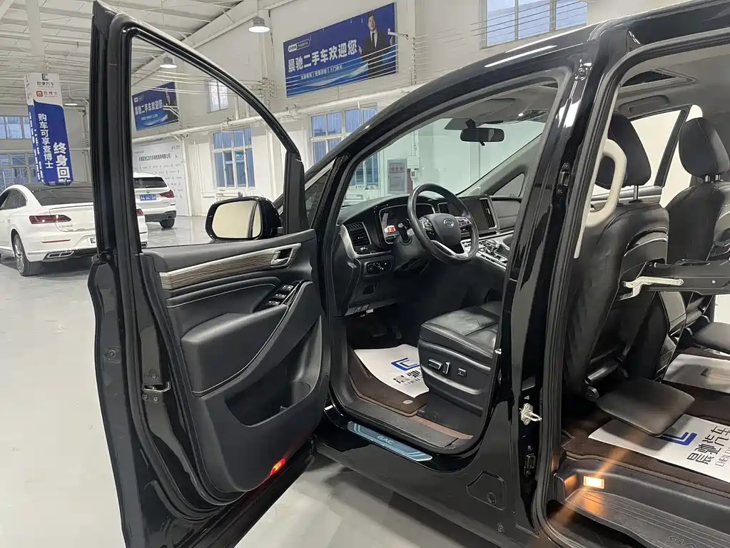 GAC Trumpchi M8 2023 — фото 9