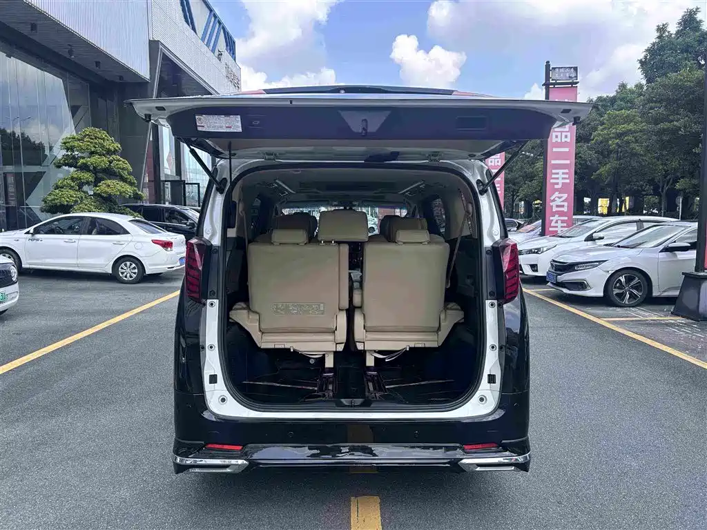 Toyota Alphard — фотографии объявления, Фото 7