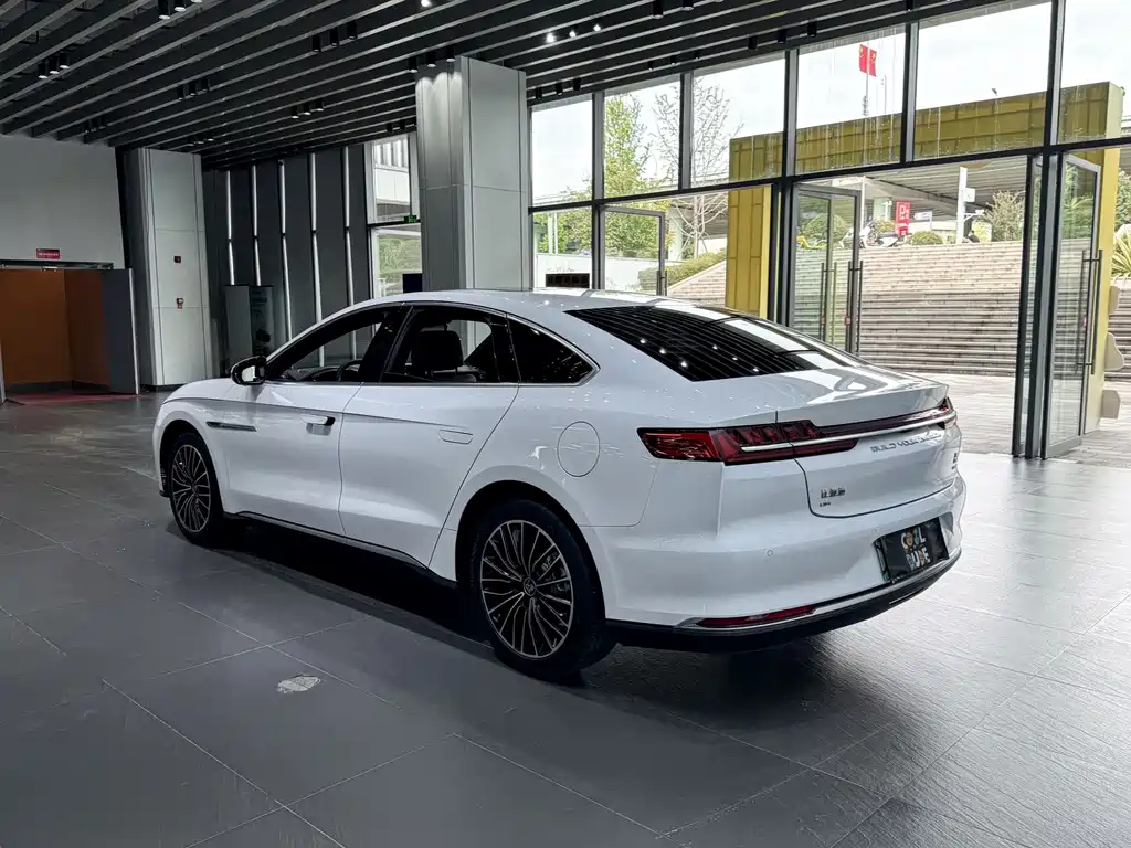 BYD Han — миниатюра 5