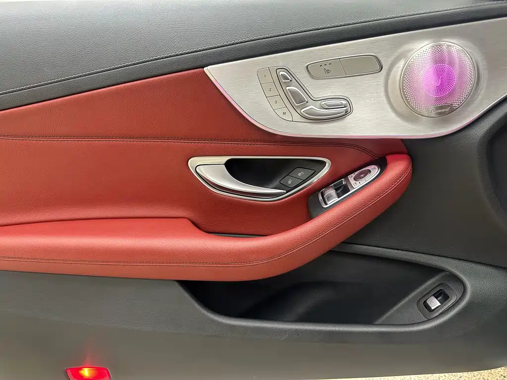 Mercedes-Benz C-Class (Import) — миниатюра 9