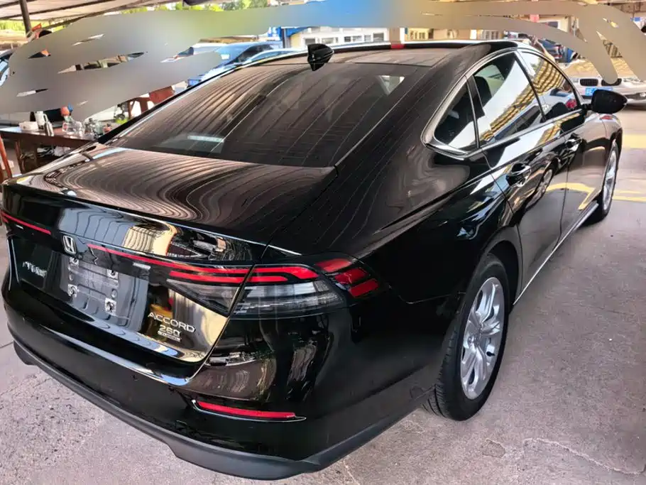 Honda Accord — миниатюра 3