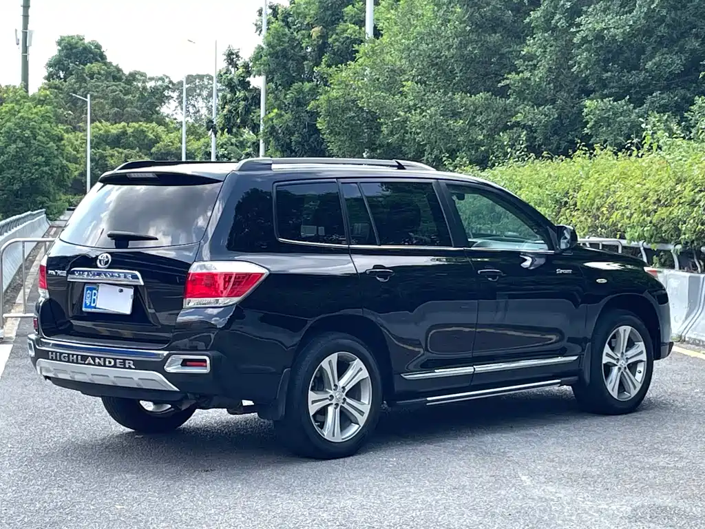 Toyota Highlander — миниатюра 4