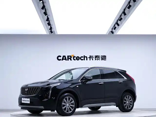 CADILLAC XT4