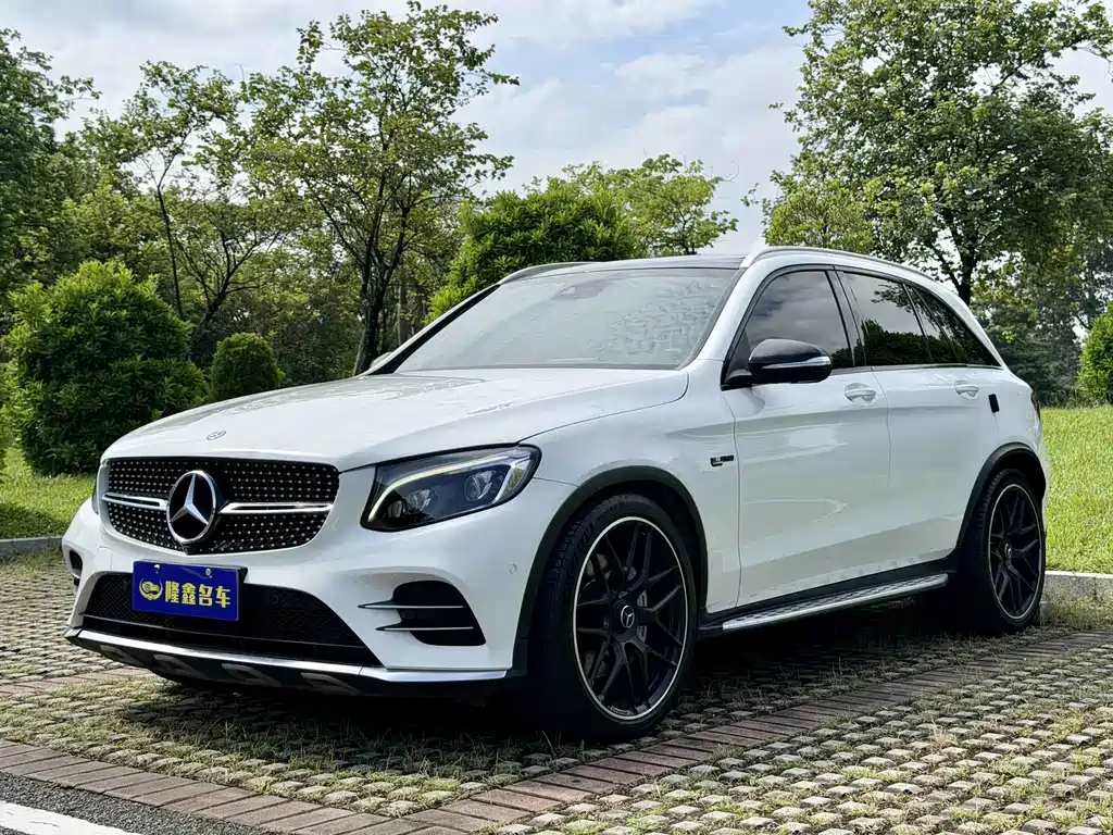 Mercedes-Benz GLC AMG