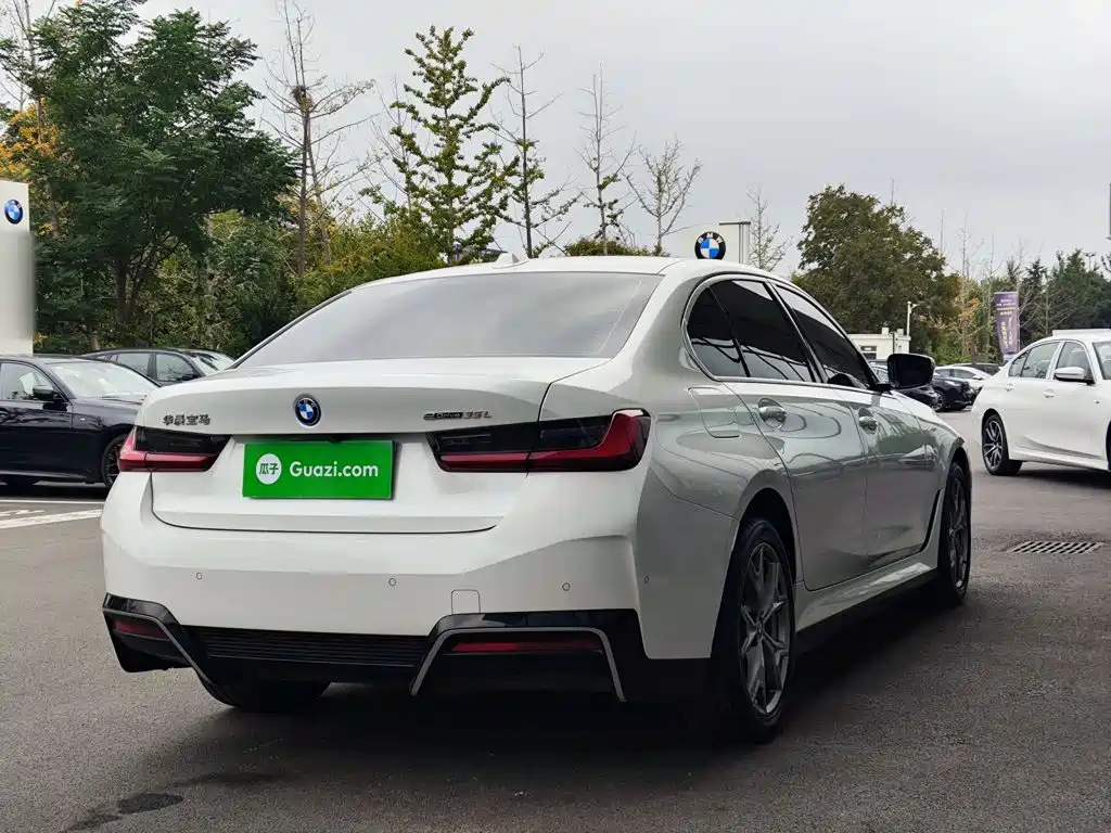 BMW i3 — миниатюра 7