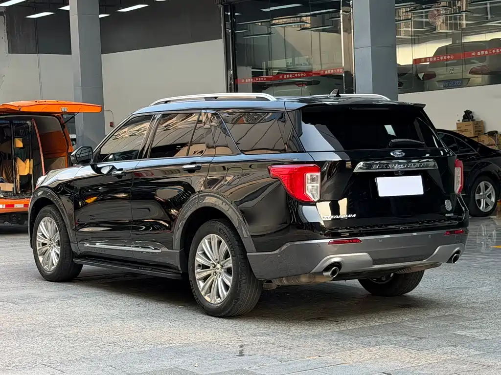FORD EXPLORER