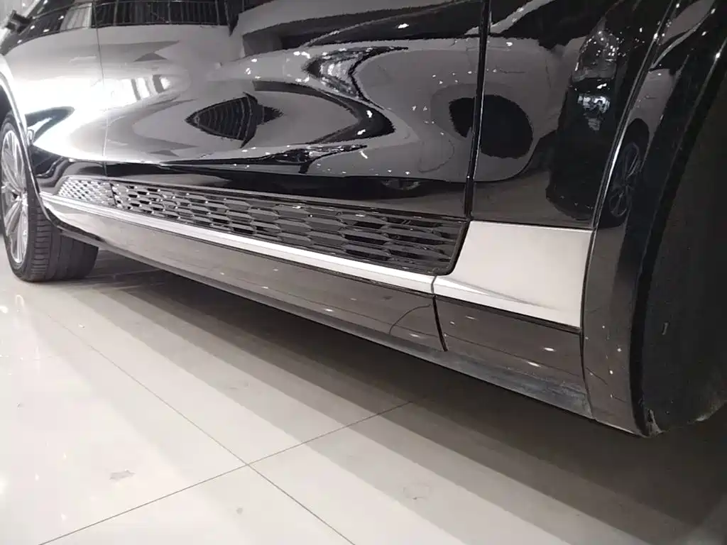 Hongqi Hongqi E-HS9 — миниатюра 21