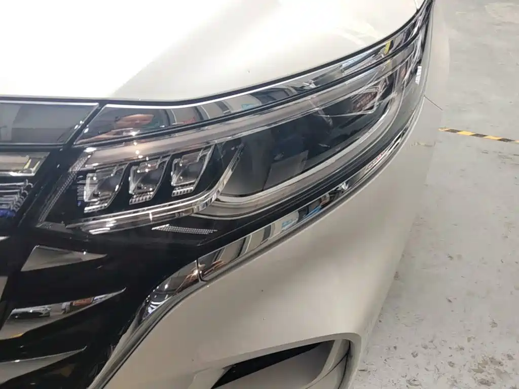 Roewe iMAX8 New Energy — миниатюра 24