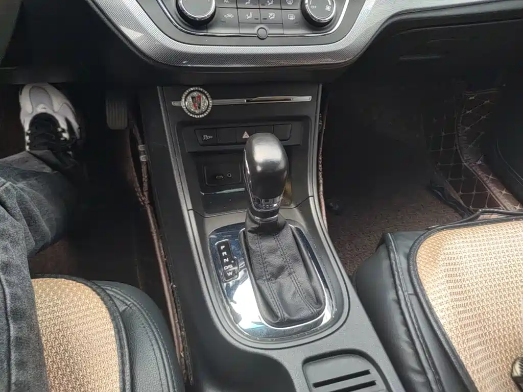 Roewe 360 — миниатюра 19