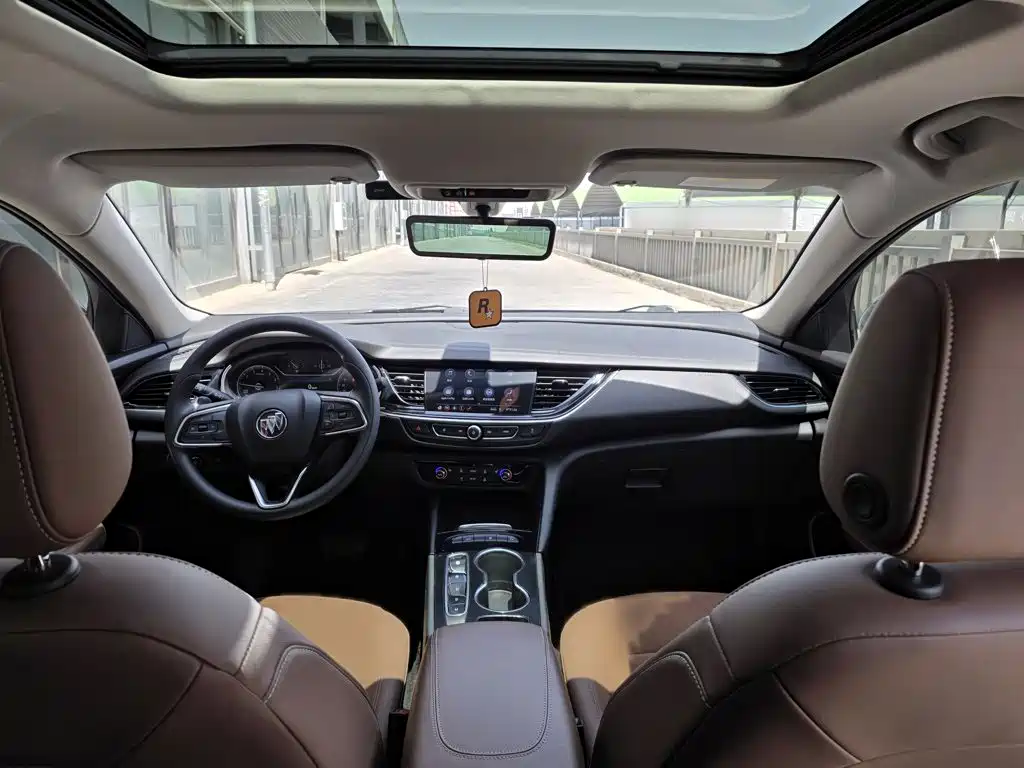 Buick Regal — миниатюра 8