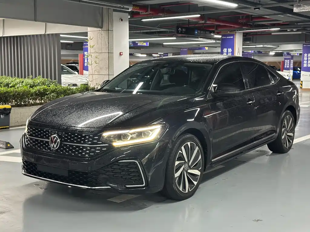 Volkswagen Passat 2021