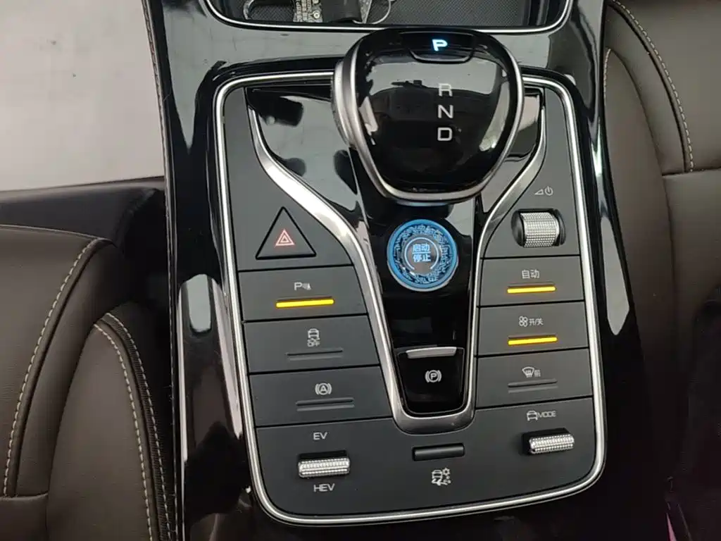 BYD MAX New Energy — миниатюра 14
