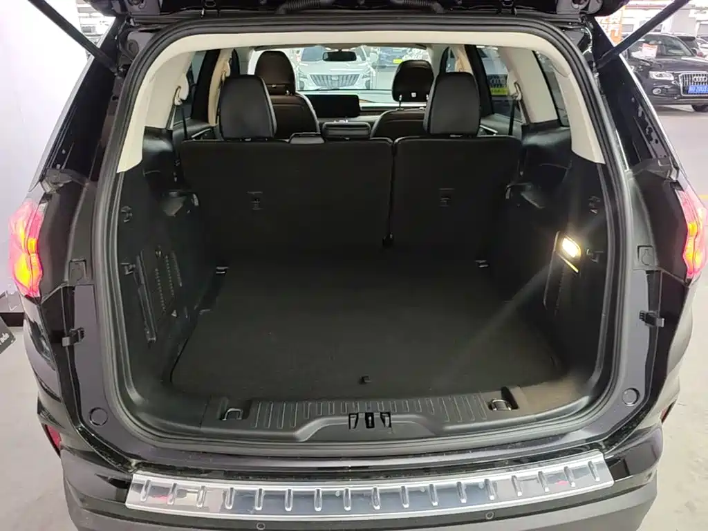 Ford Edge — миниатюра 19
