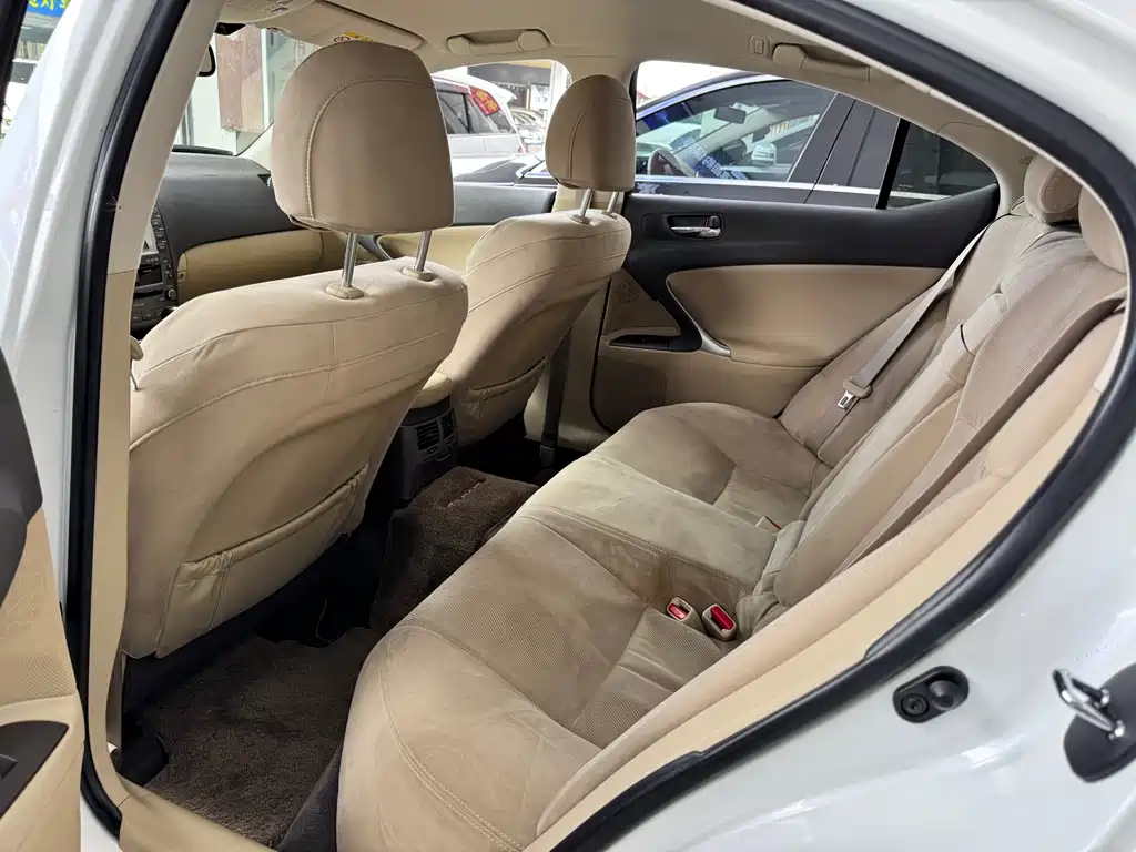 Lexus IS 2009 300