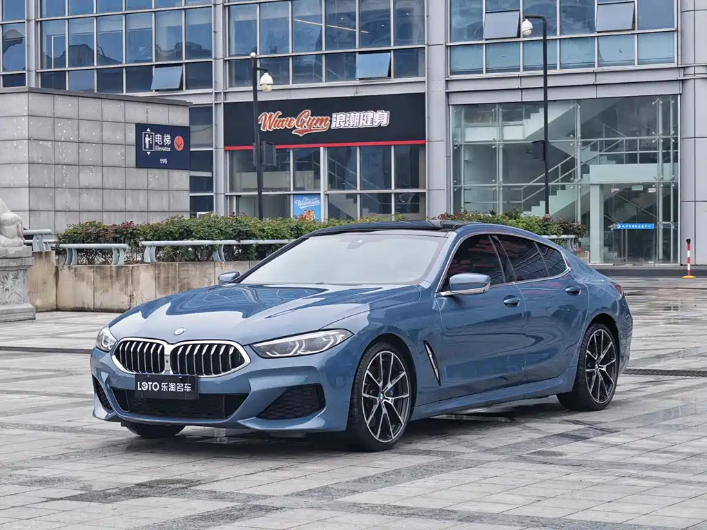 BMW 8 Series 2021