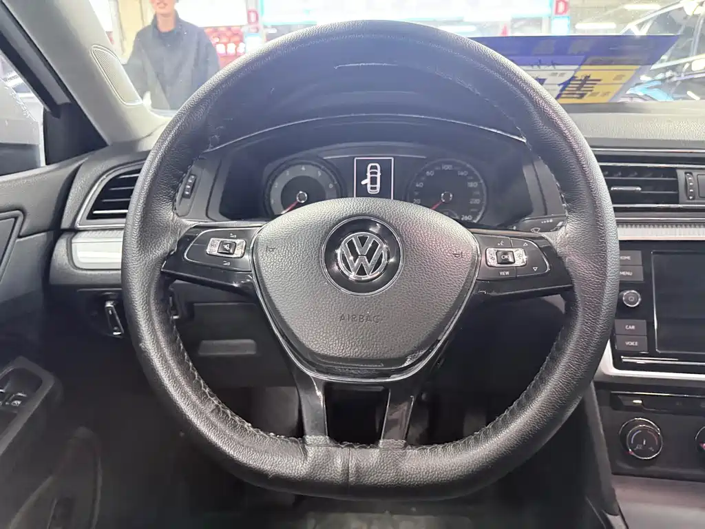 Volkswagen Lamando — миниатюра 13