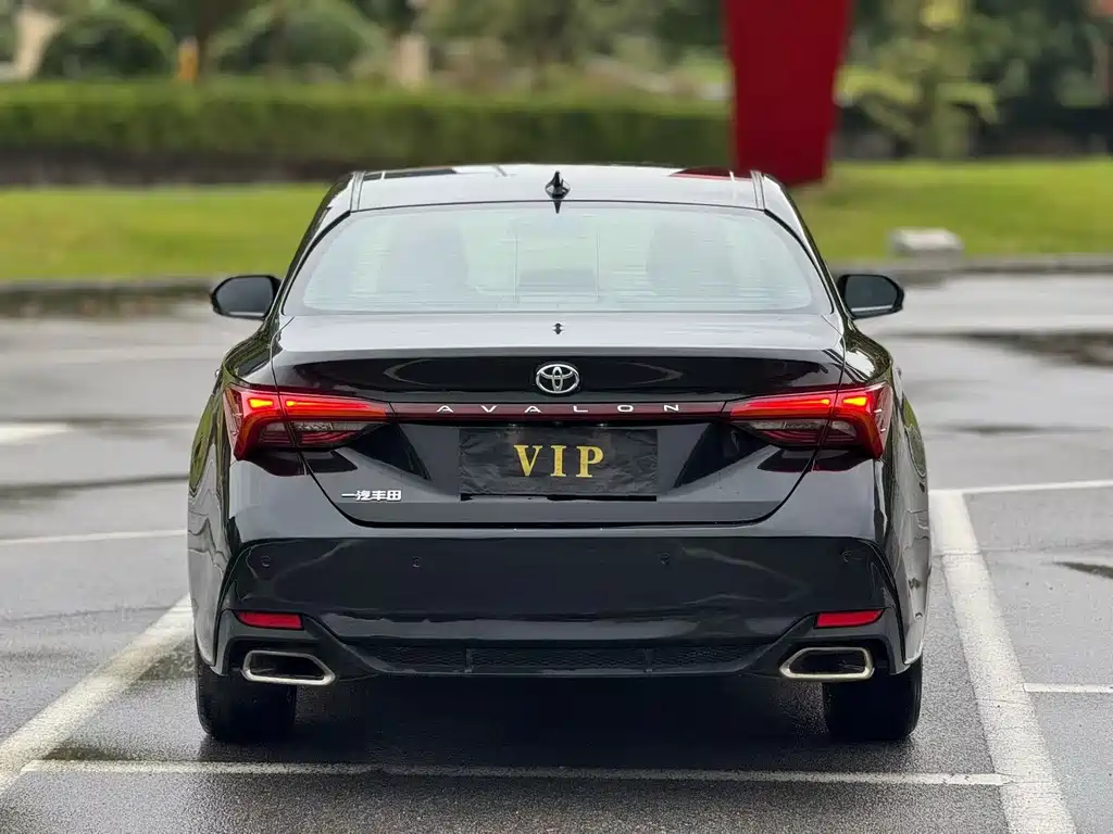 Toyota Avalon — миниатюра 8