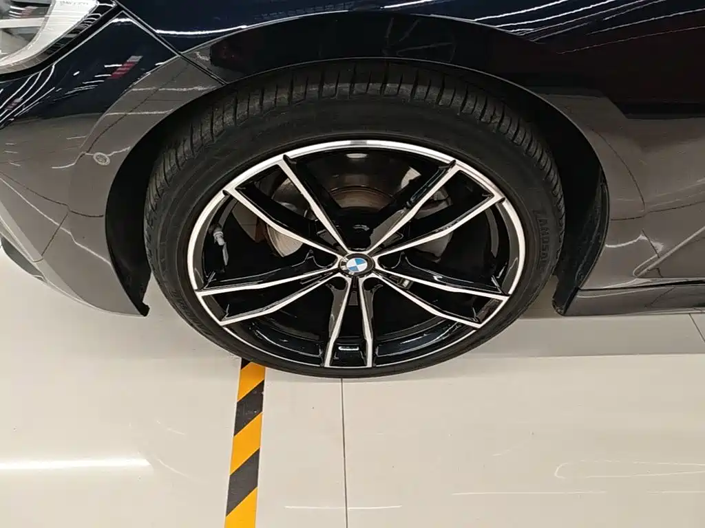 BMW 3 Series — миниатюра 23