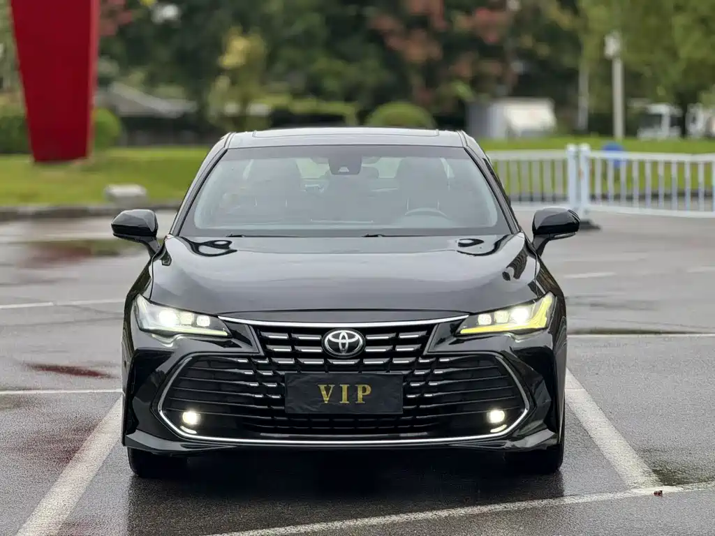Toyota Avalon — миниатюра 2