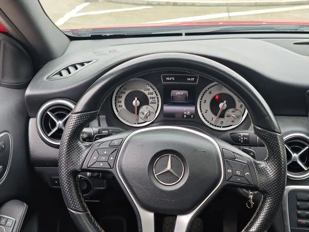 Mercedes-Benz A-Class (Import) — миниатюра 3