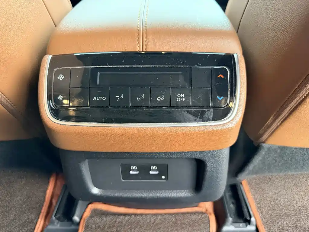 Nissan Teramont — миниатюра 11