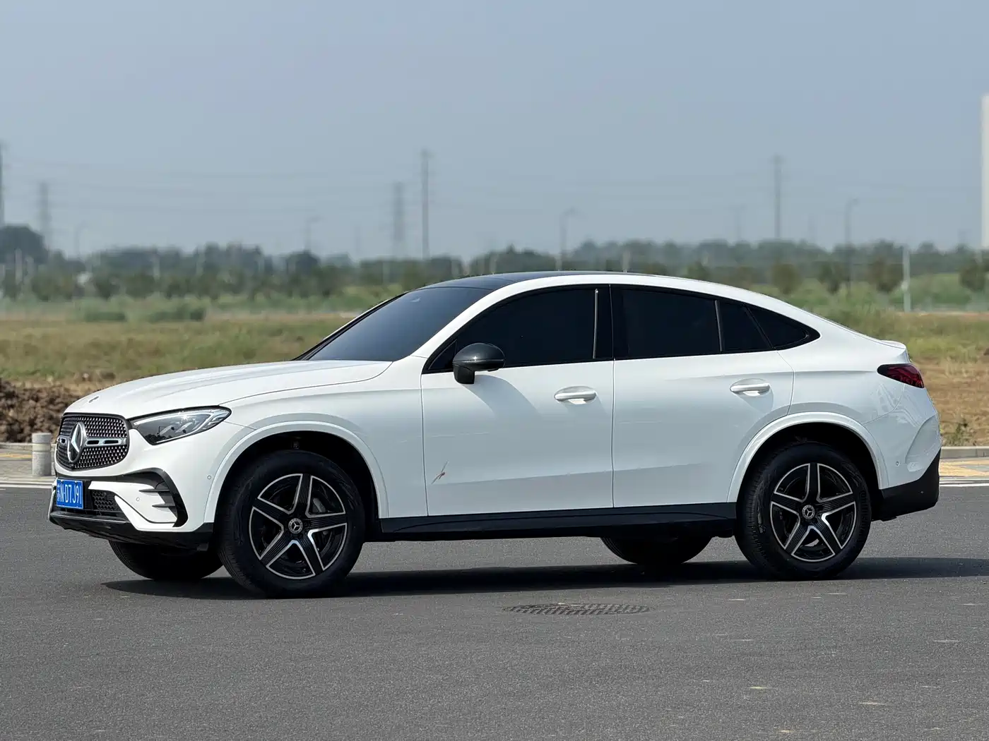 奔驰GLC轿跑 2024款 GLC 260 4MATIC 轿跑SUV 2024