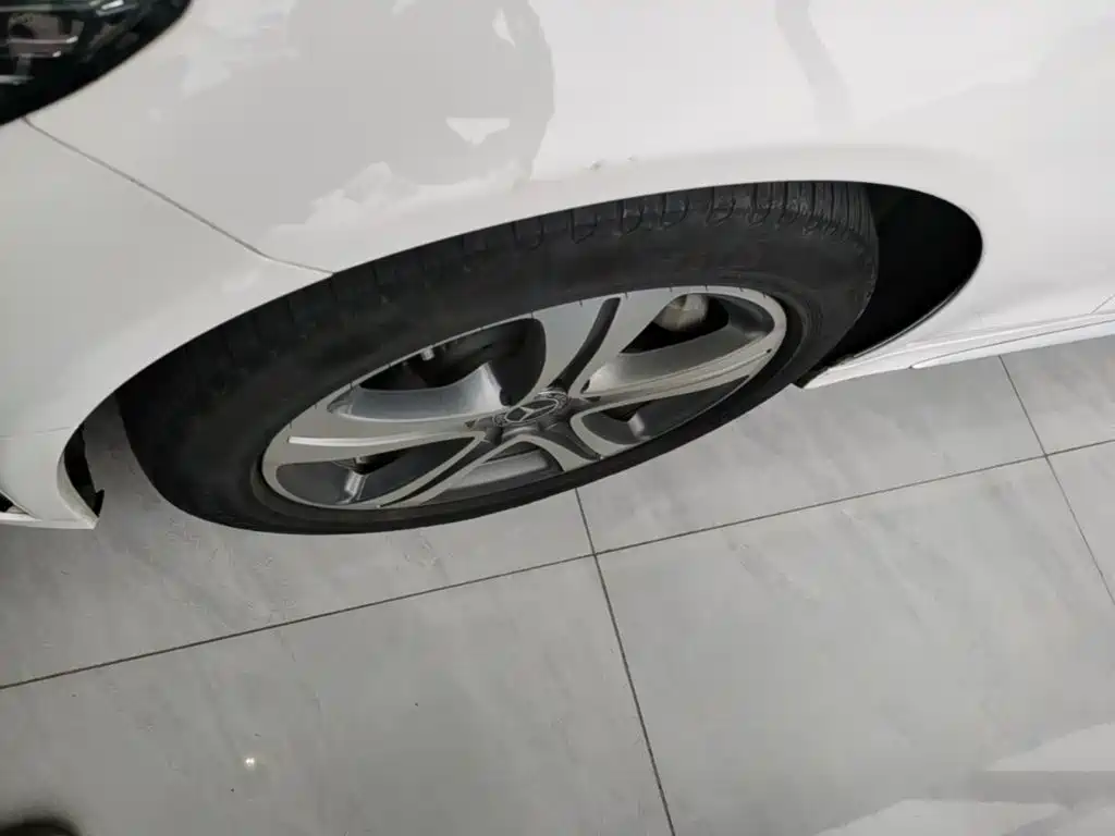 Mercedes-Benz C-Class — миниатюра 23