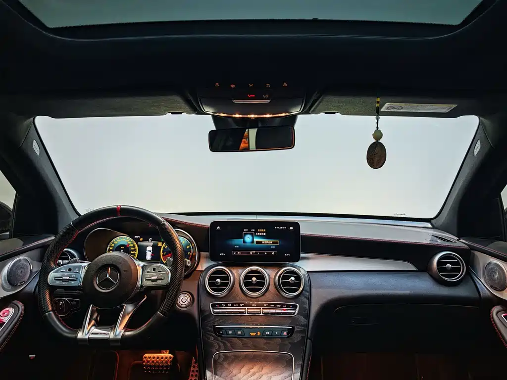 Mercedes-Benz GLC AMG — миниатюра 15