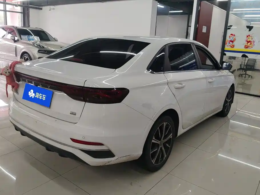 Geely Emgrand — миниатюра 3