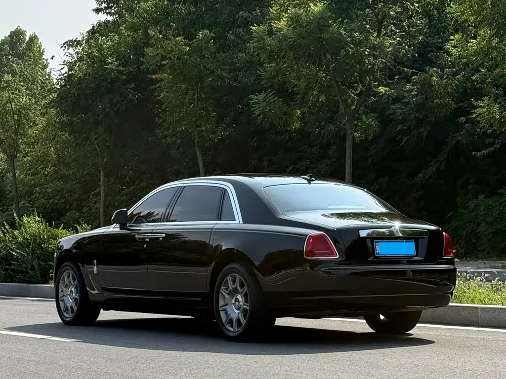 Rolls-Royce Ghost — миниатюра 3