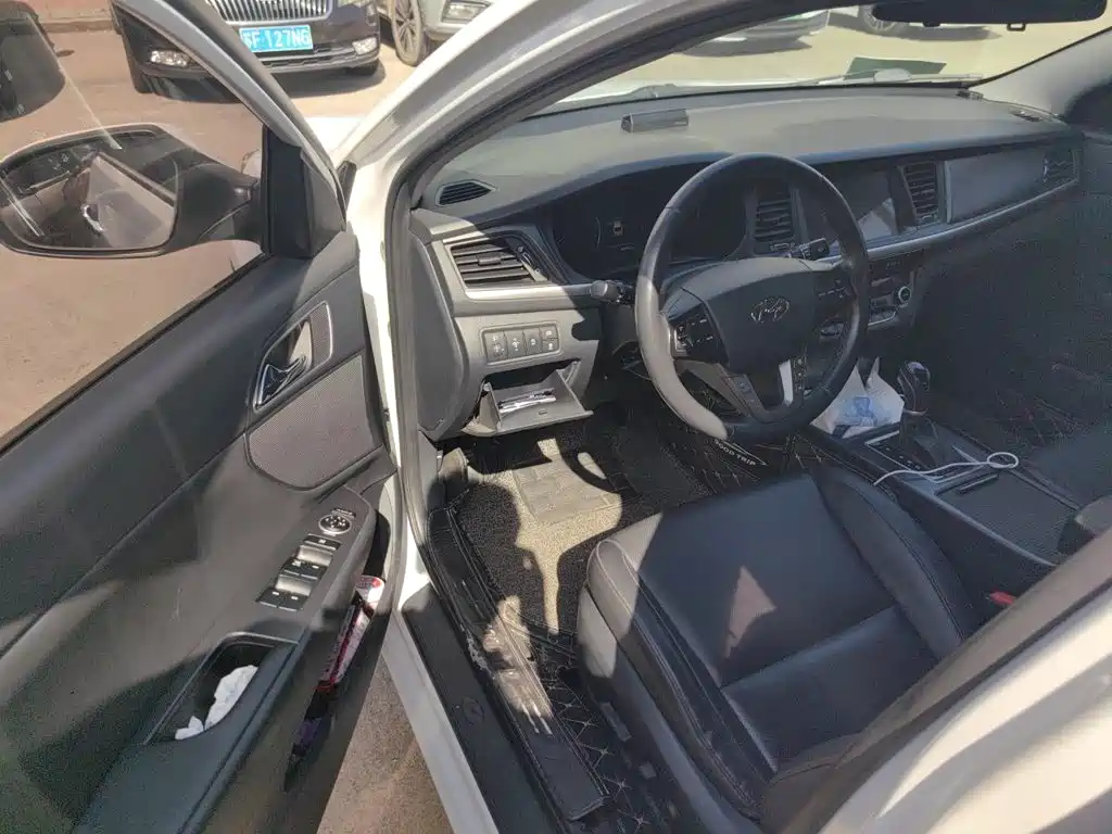 Hyundai Mistra — миниатюра 13