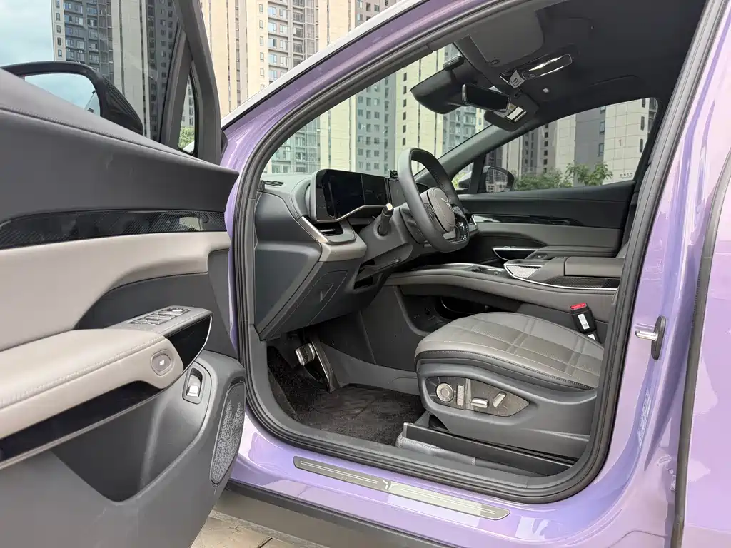 Hongqi Hongqi Tiangong 08 — миниатюра 8