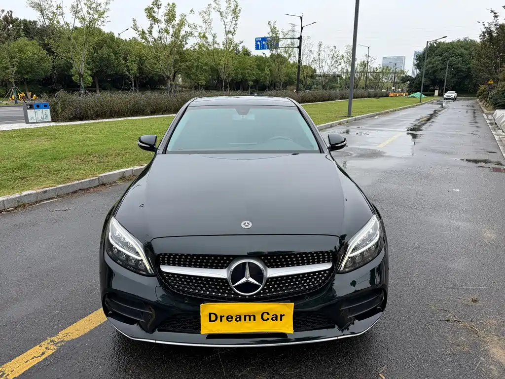 Mercedes-Benz C-Class — миниатюра 2