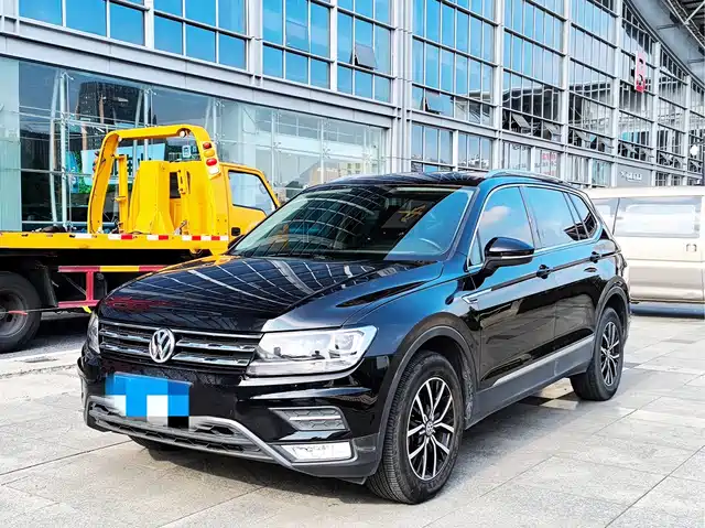 VOLKSWAGEN TIGUAN L 2017