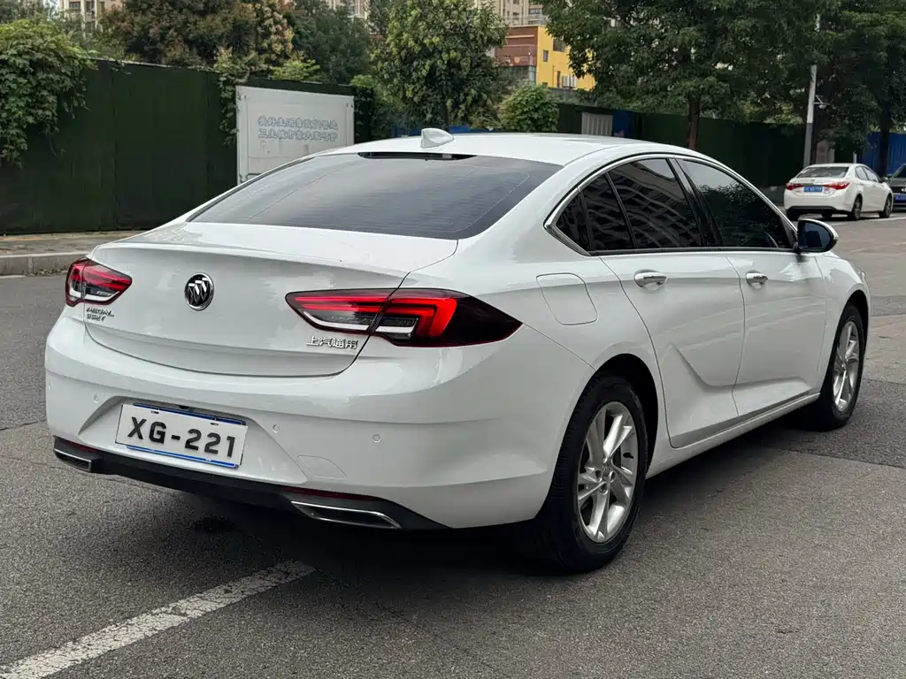 Buick Regal — миниатюра 8