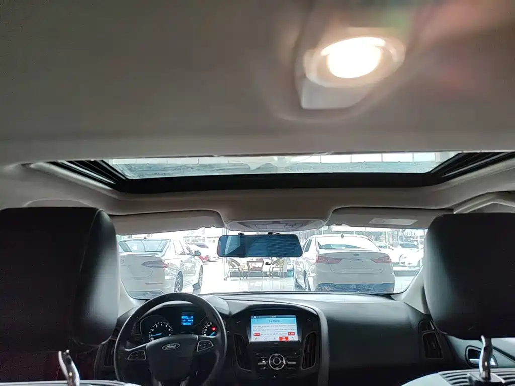 Ford Focus — миниатюра 18