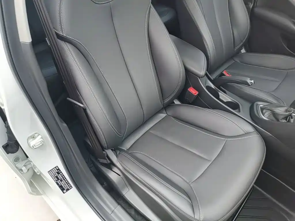 Buick Excelle — миниатюра 25