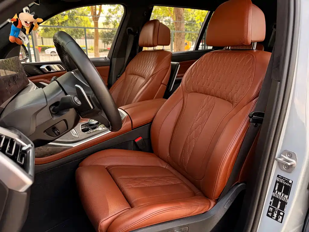 BMW X7 — миниатюра 26
