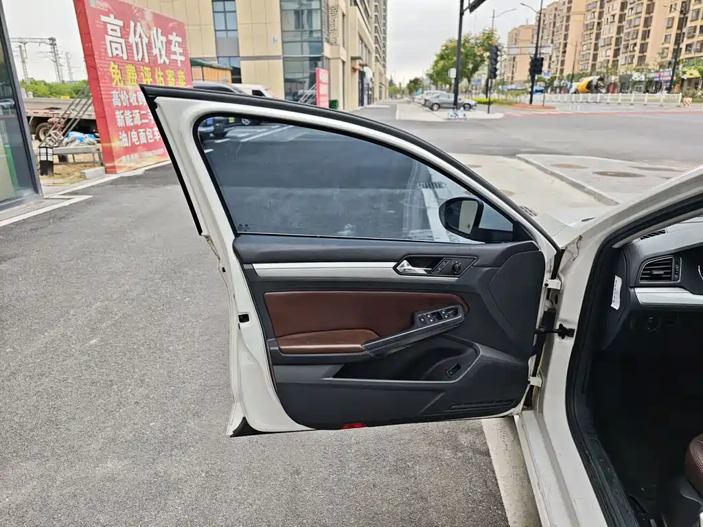 Volkswagen Lamando — миниатюра 13