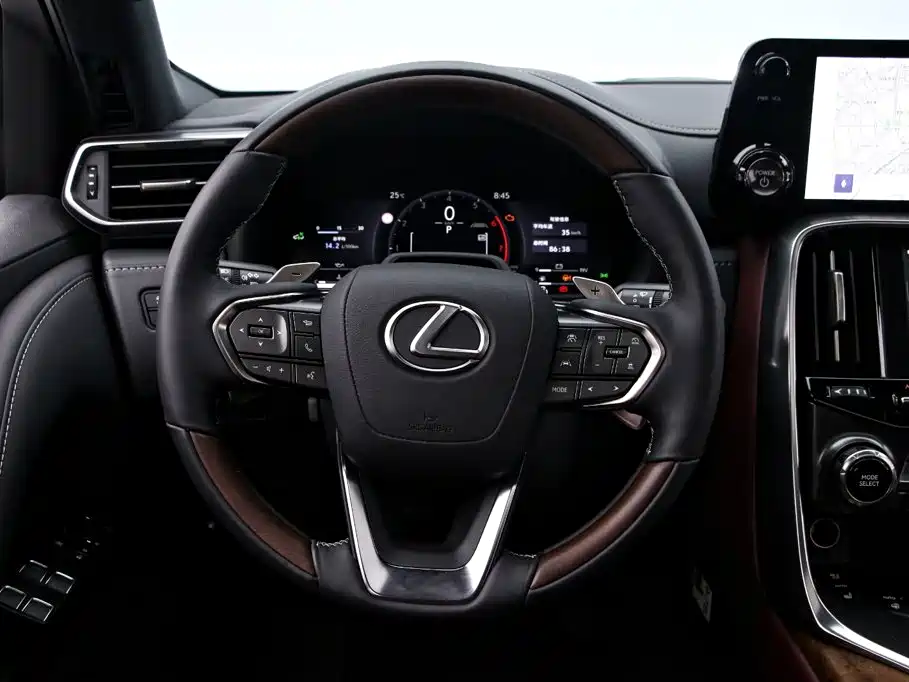Lexus LX — миниатюра 7